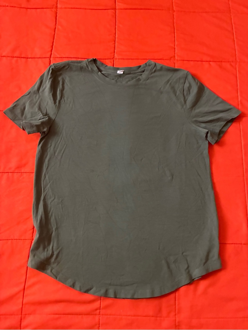 Lululemon Love Crew T-Shirt Short Sleeve Curved Hem Womens Size 6